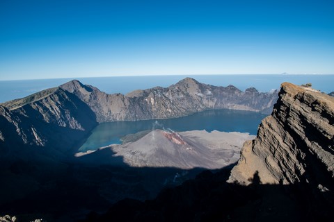 Vue sur le Baru Jari à la descente Lombok Mount Rinjani