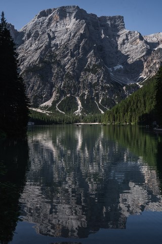 Montagne Lago Di braies Dolomites